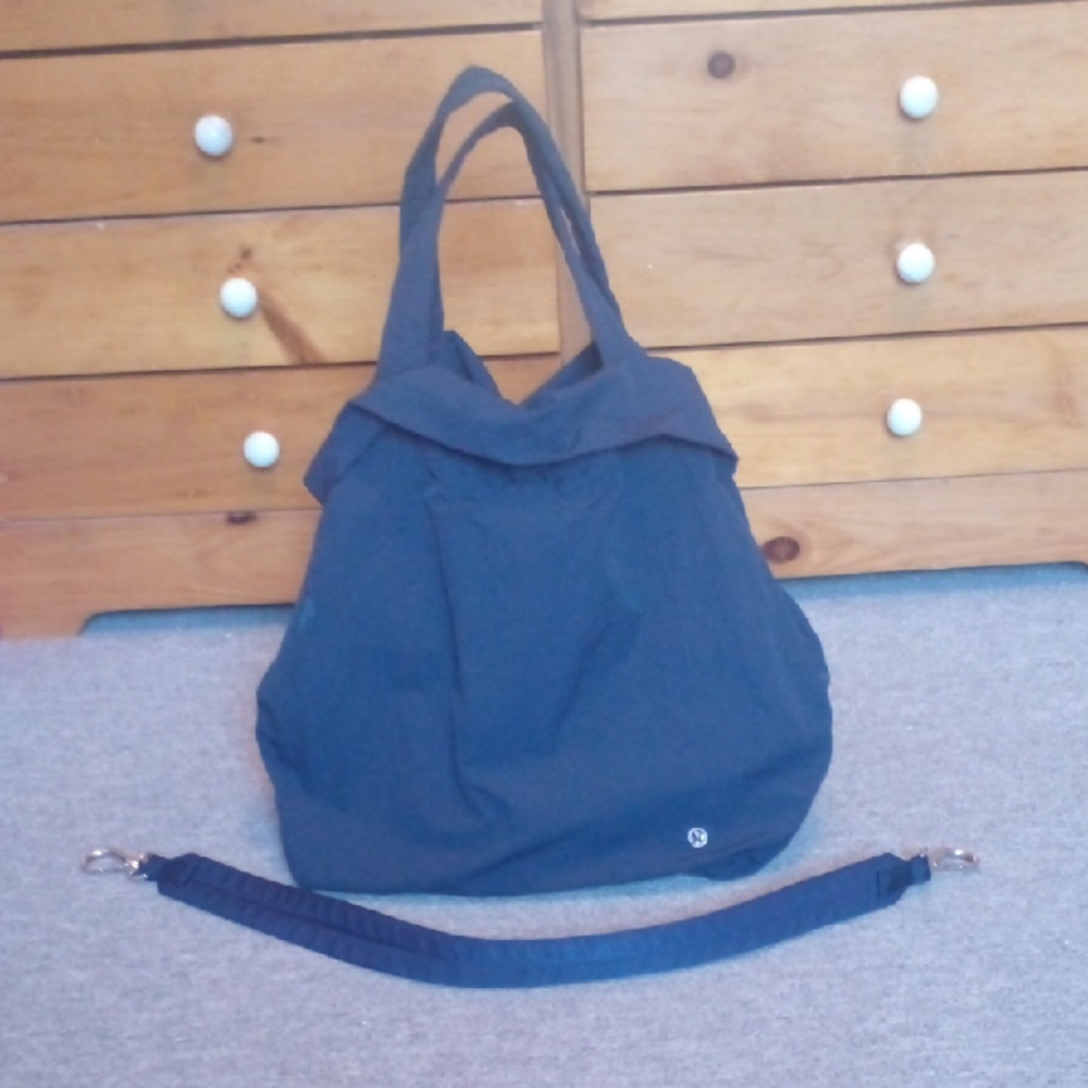 Lululemon On My Level Tote 20L